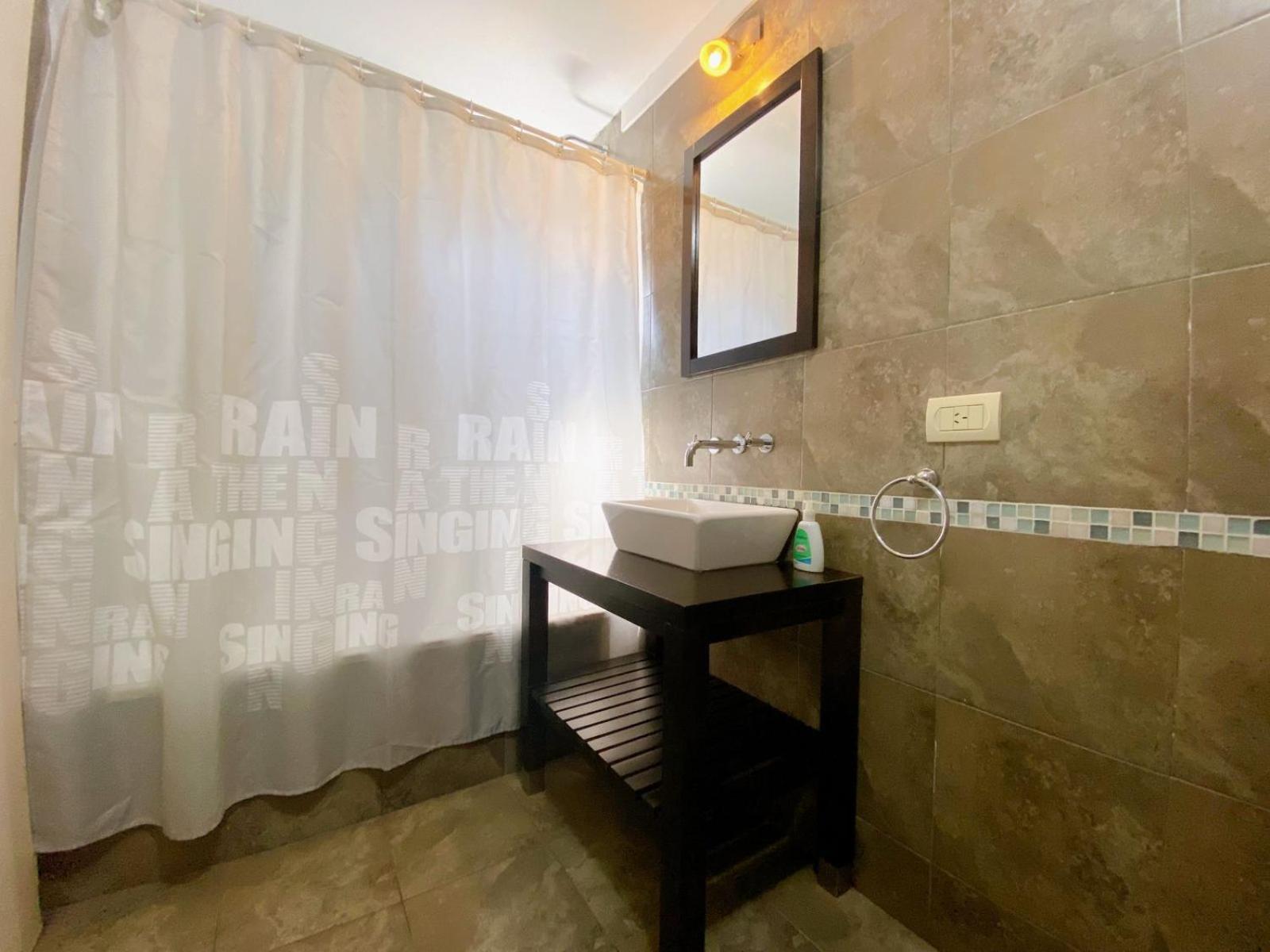 Roosevelt 1681 Apartment บัวโนสไอเรส ภายนอก รูปภาพ